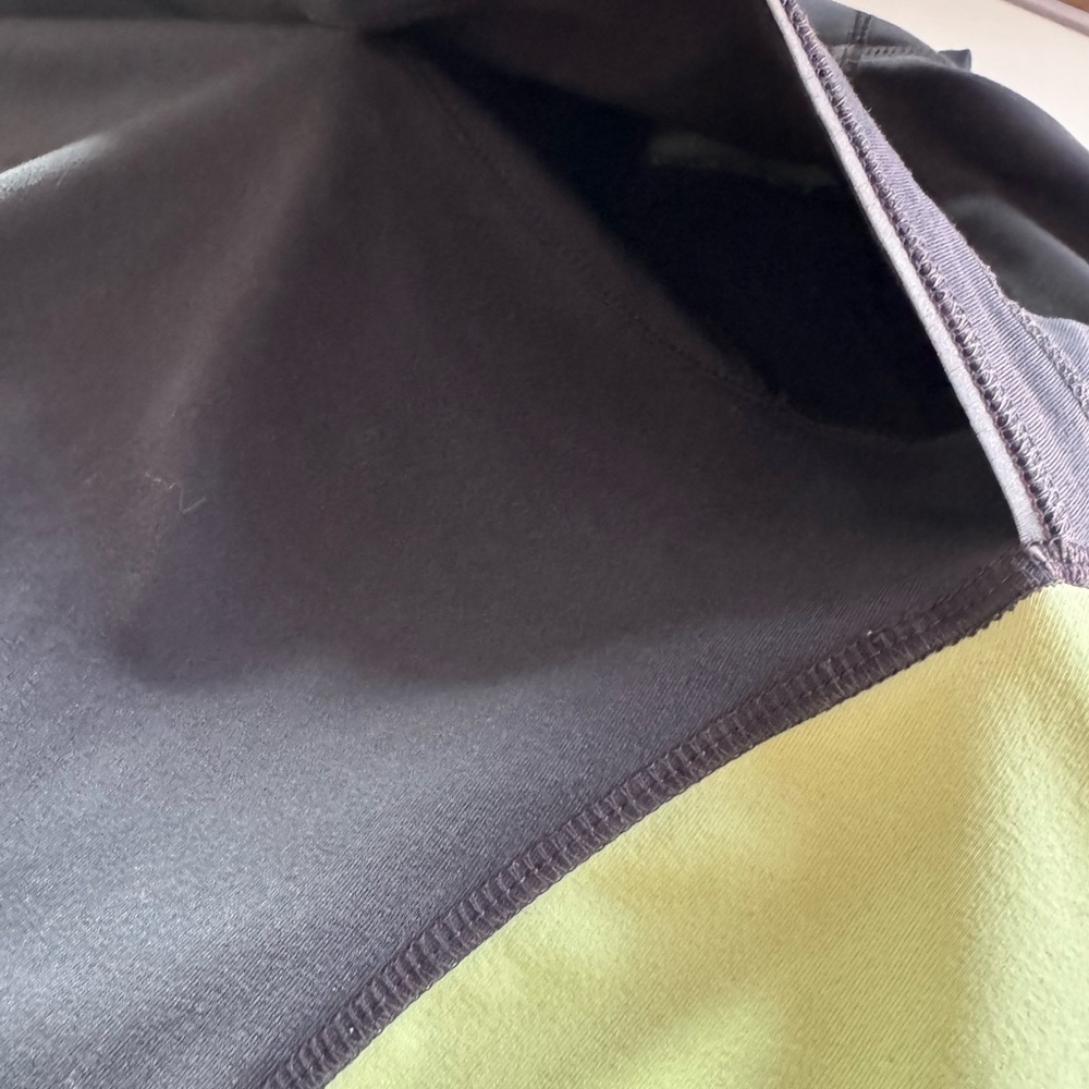 Old Navy womens Two-Tone zip up jacket - Picture 7 of 9